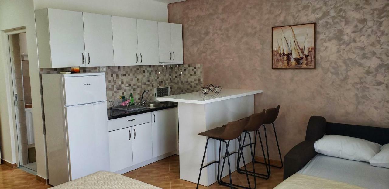 Oassis Apartment Bar Bagian luar foto